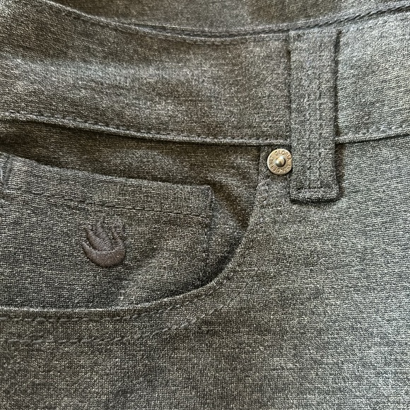 Gloria Vanderbilt - Amanda Ponte Pants size 14 Petite, Dark Gray - Picture 6 of 7